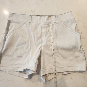 Spanx Stretch Twill Shorts - Light Gray - 1X